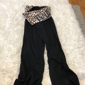 PINK bootcut yoga pants!